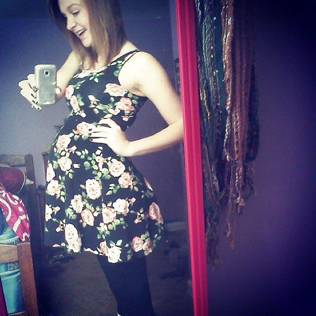 16P A few pics of her when she  was pregnant