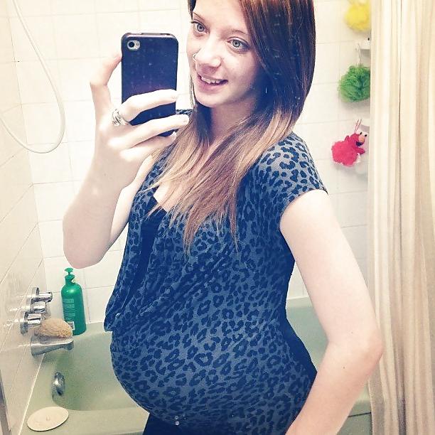 16P A few pics of her when she  was pregnant