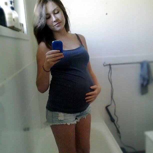16P A few pics of her when she  was pregnant