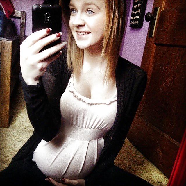 16P A few pics of her when she  was pregnant