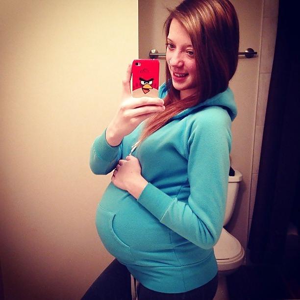 16P A few pics of her when she  was pregnant