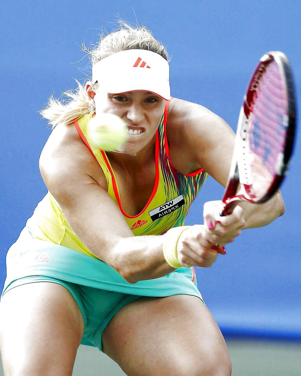 21P Hot Tennis Babes 3