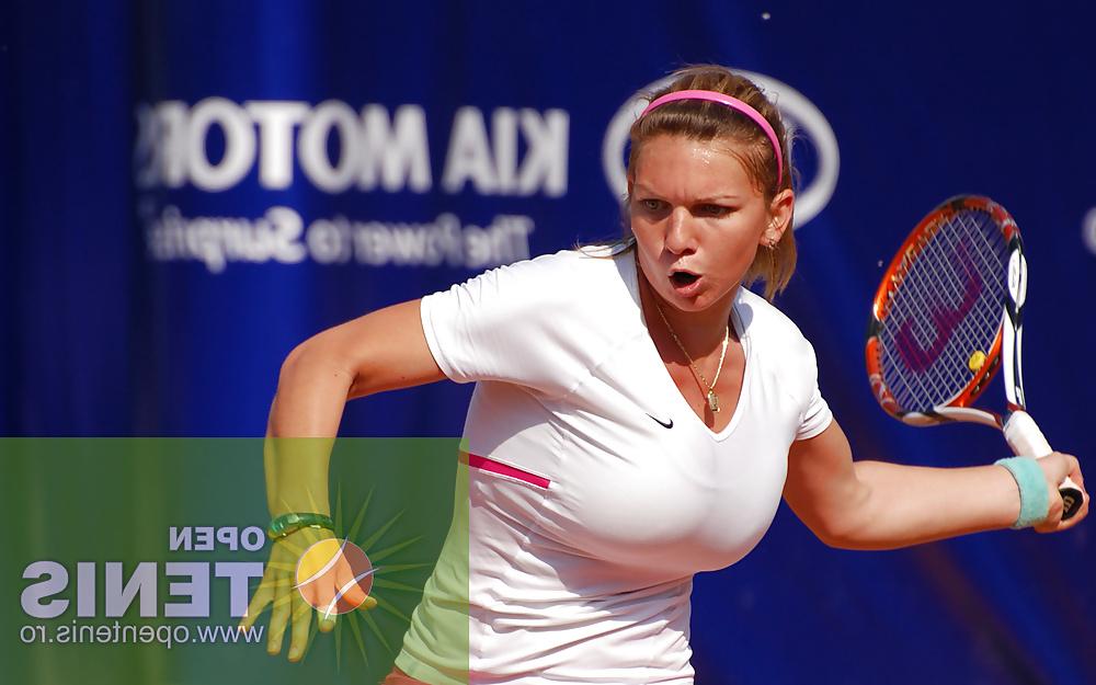 21P Hot Tennis Babes 3