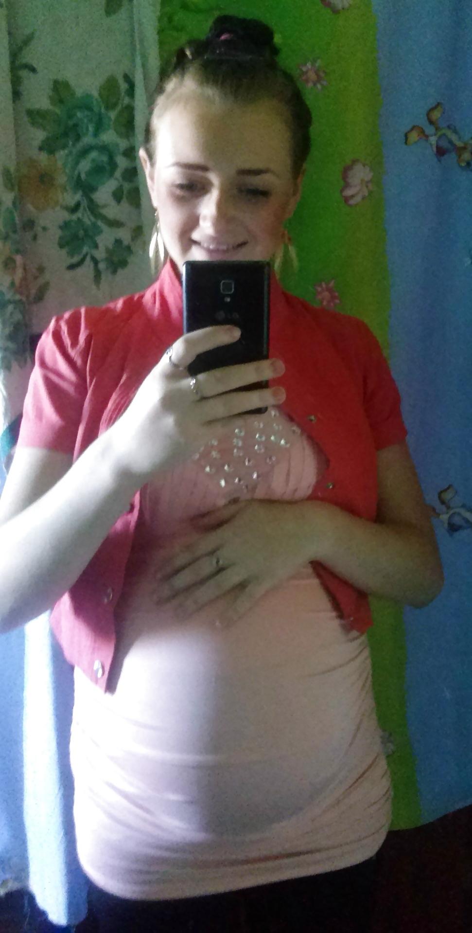 8P 18yo pregnant Teen slut