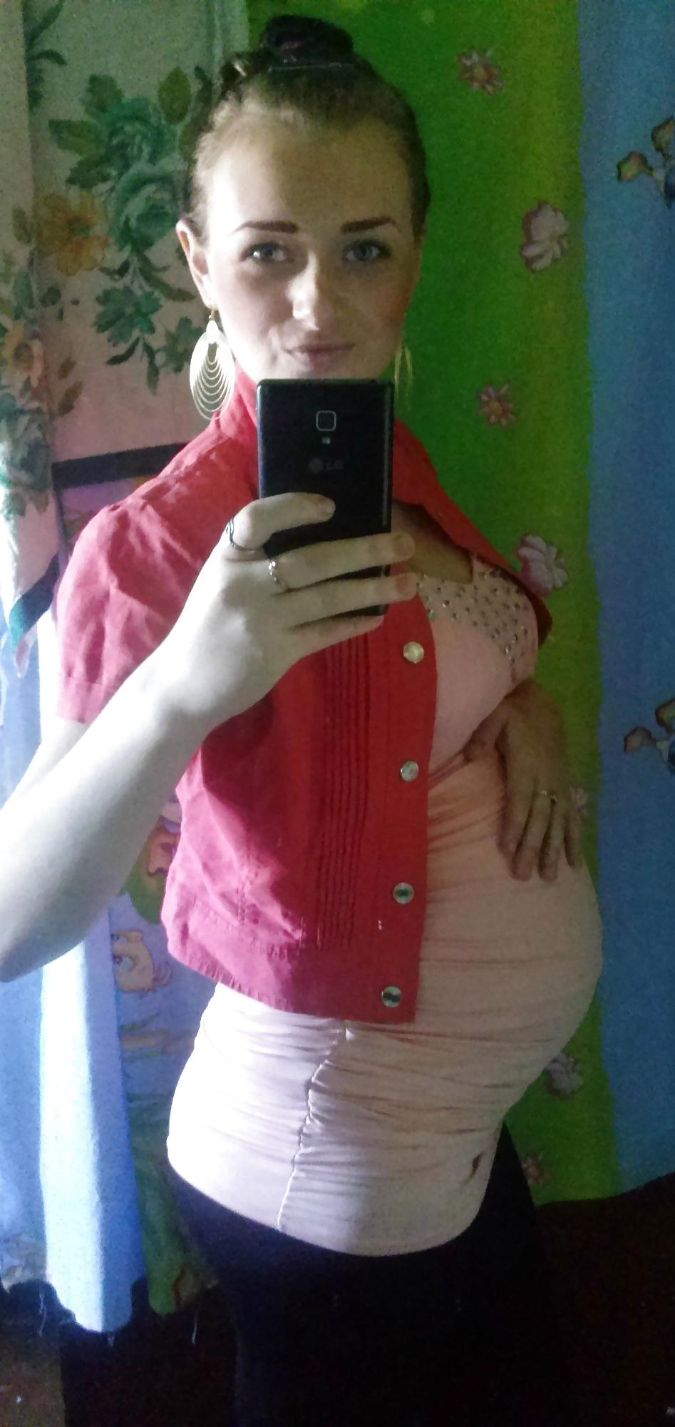 8P 18yo pregnant Teen slut