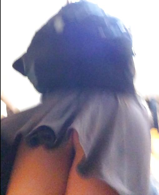 6P Young and thick upskirt