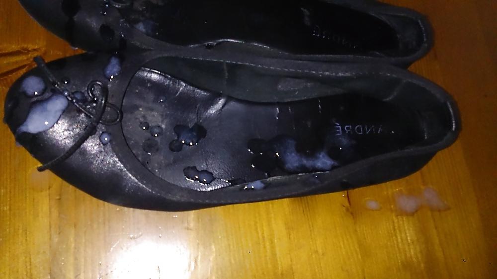 4P Cum on my coworker ballerinas flats 