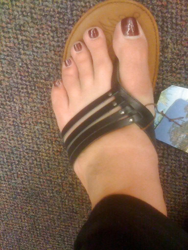23P Somemore pretty feet.