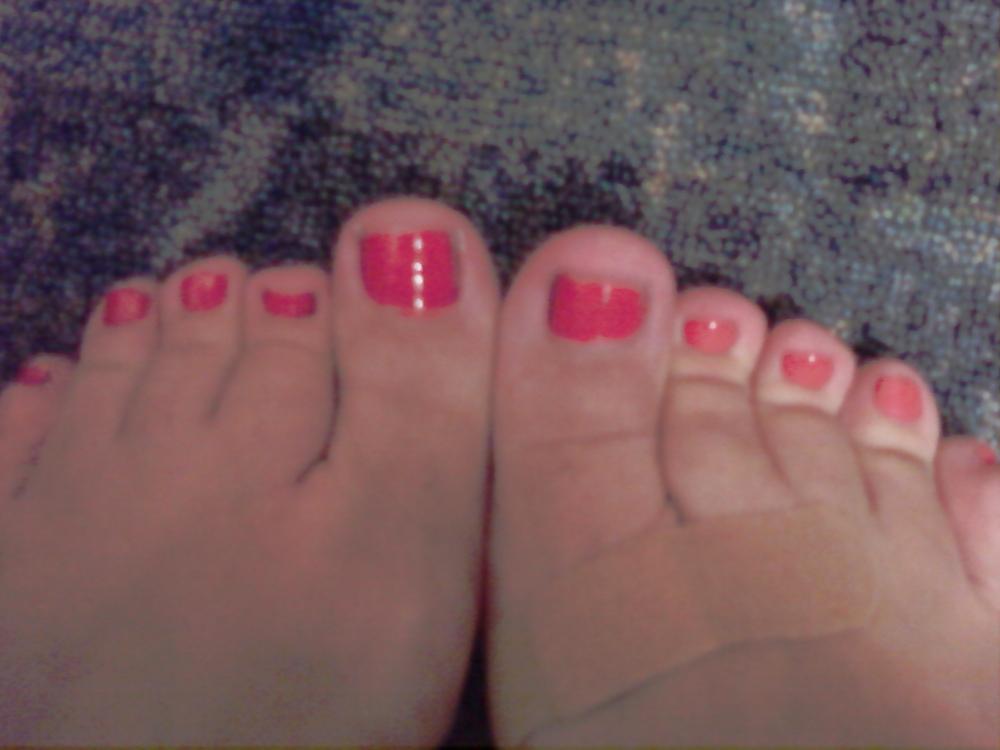 23P Somemore pretty feet.
