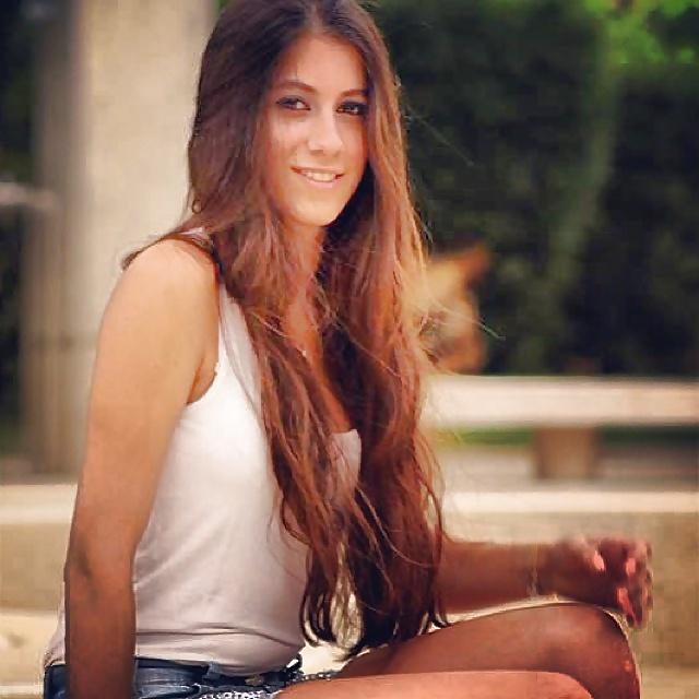 25P Arab beauty 31 - Cum on her