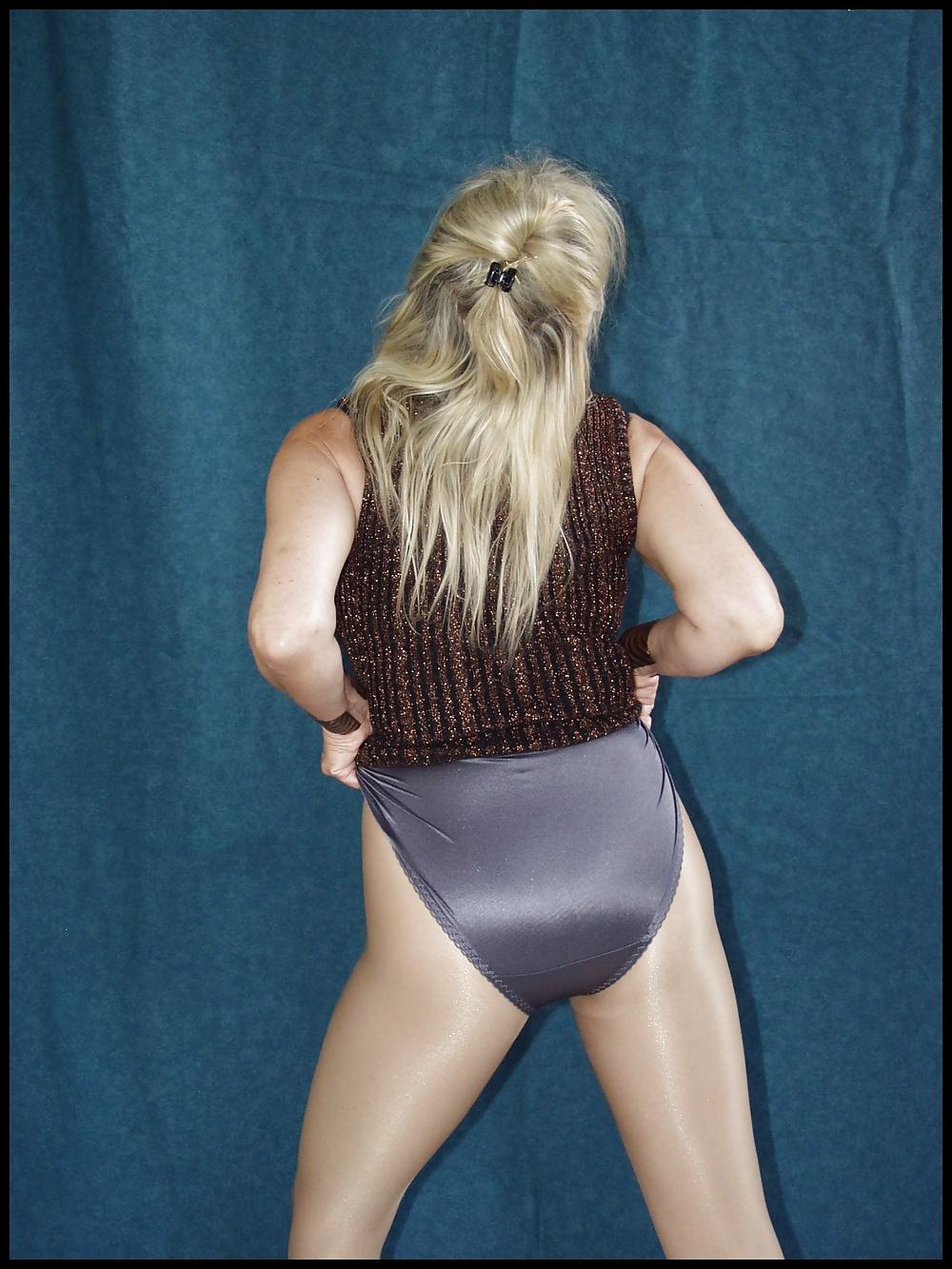6P 43 girdle mature pantyhose and more by fruchtbaerchen 