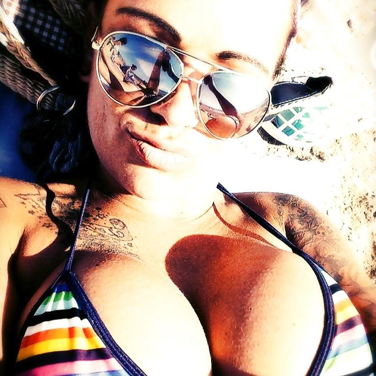 25P Attention seeking slut Alisha Fake tits