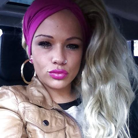 25P Attention seeking slut Alisha Fake tits