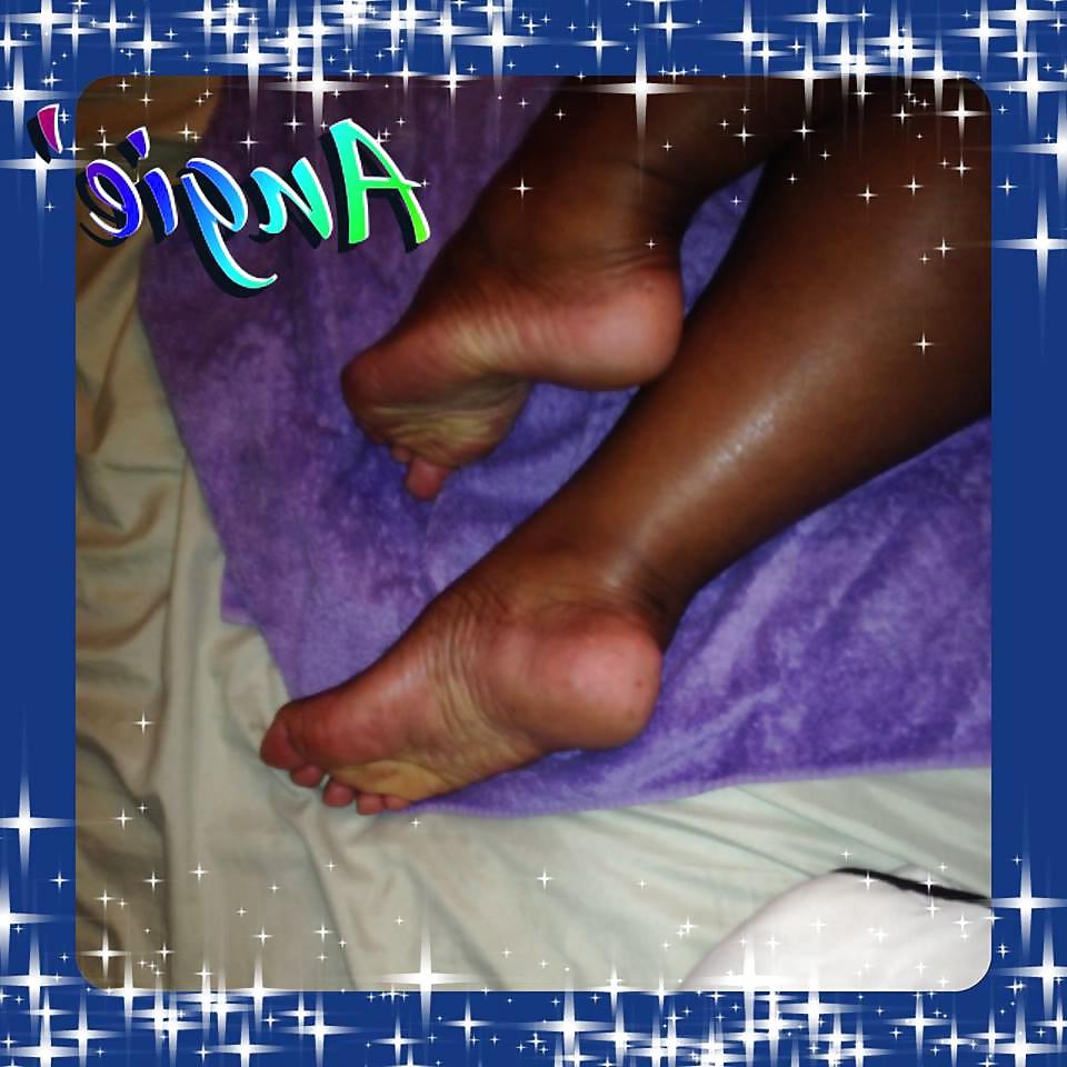 25P CUM ON WRINKLED SOLES PARADISE!!!
