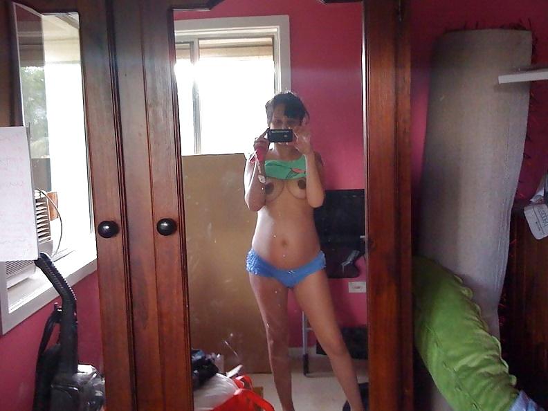 25P Pregnant amateur private colection...if you know her