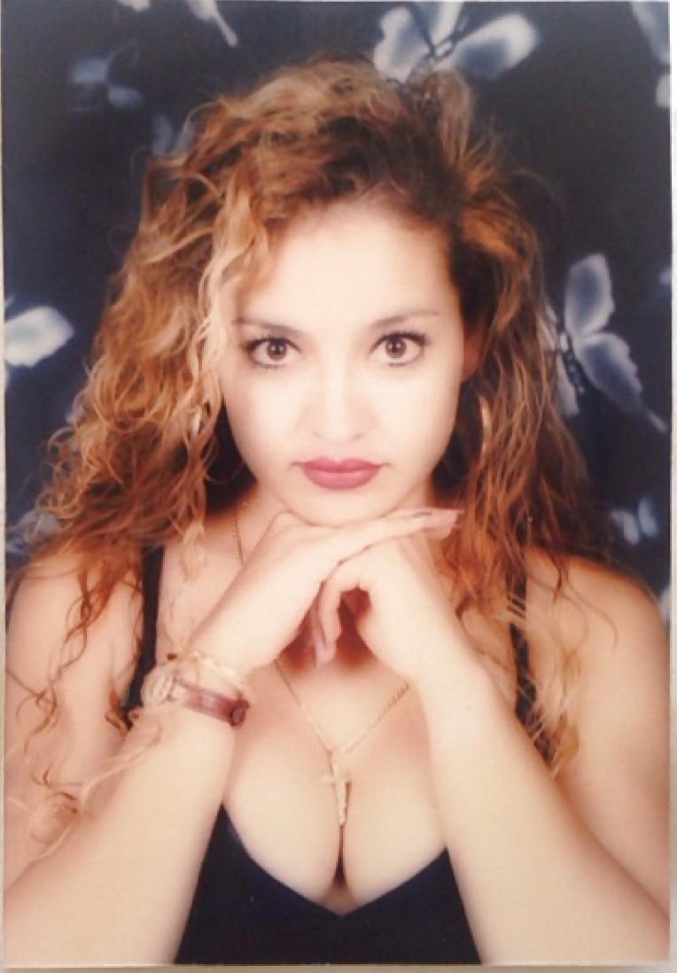 7P My Busty Slutty Mexican Aunt    Mi tia mexicana es puta