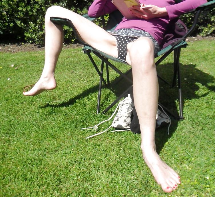 17P Upskirt tease