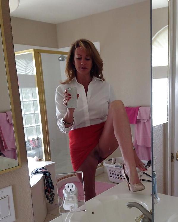 25P I Love Gilfs & Milfs 29
