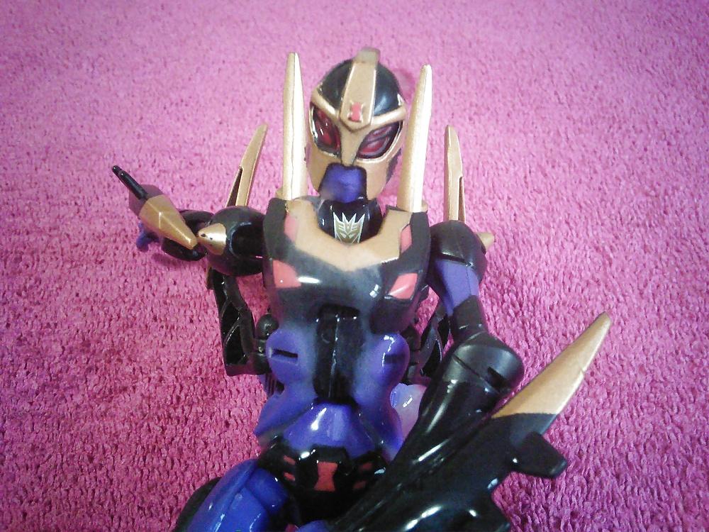 7P Cum On: Blackarachnia