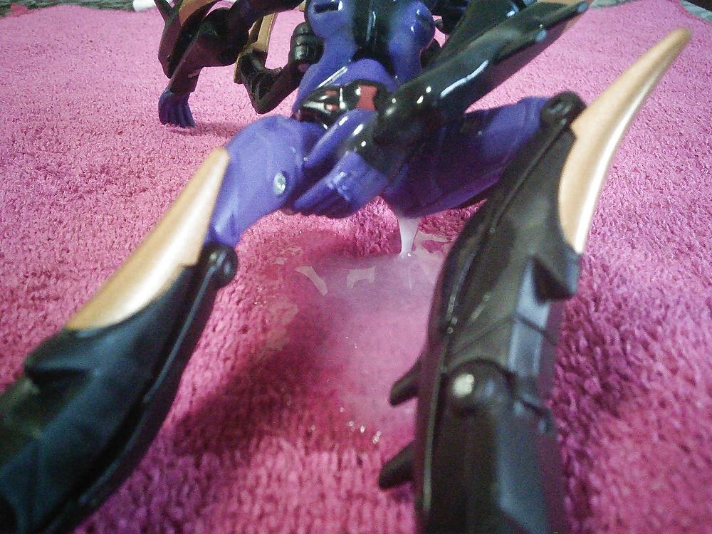 7P Cum On: Blackarachnia