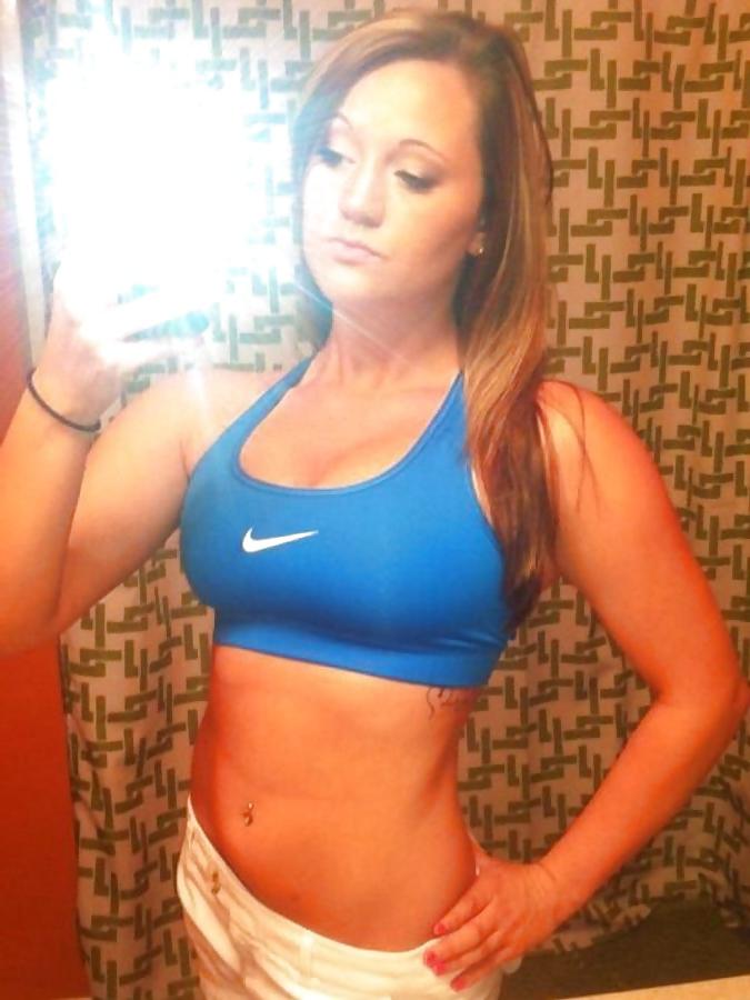 25P Sports Bra hotties
