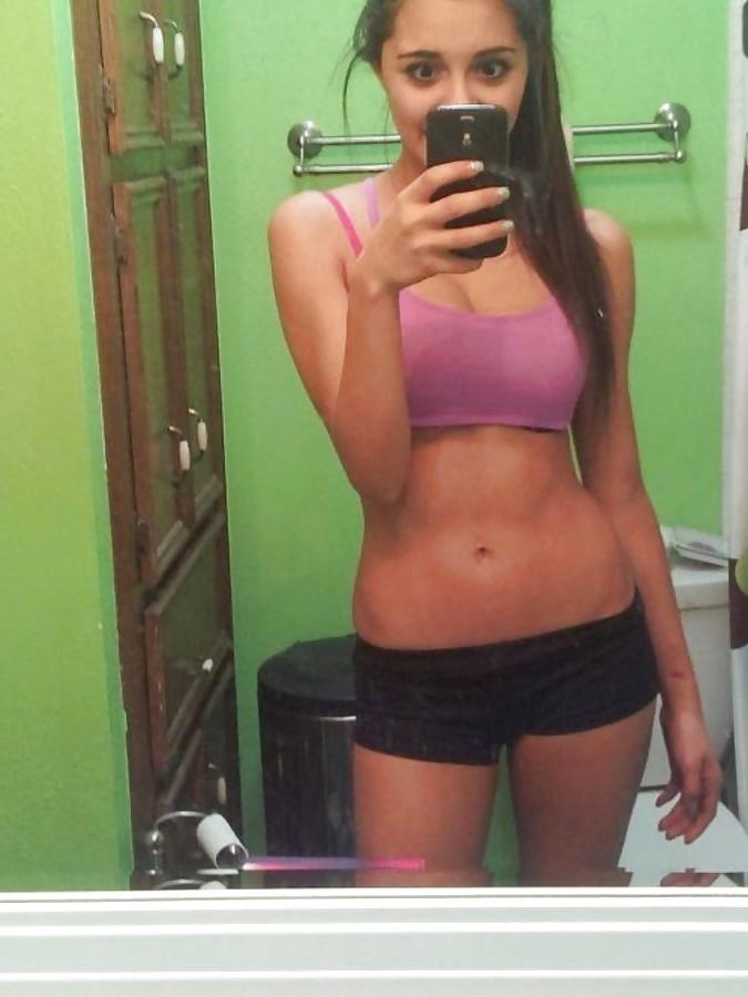 25P Sports Bra hotties