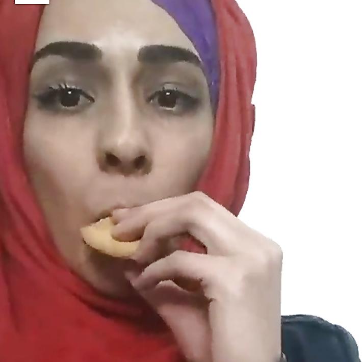 7P Hijab slut whore