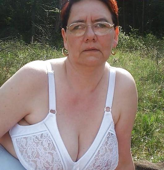 25P Grannies in their bra and knickers 4