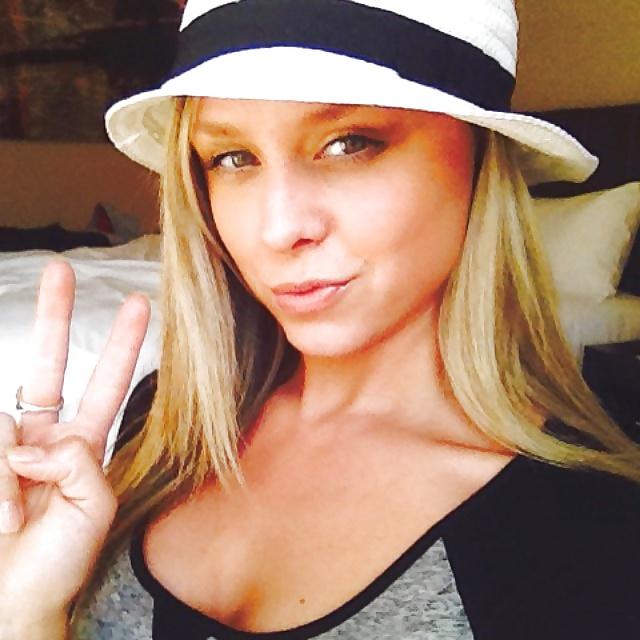 25P Blonde co worker amanda nn