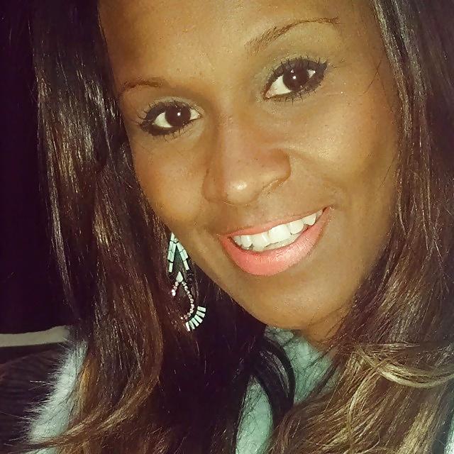 25P Elegant and Pretty Patricia 42 yo