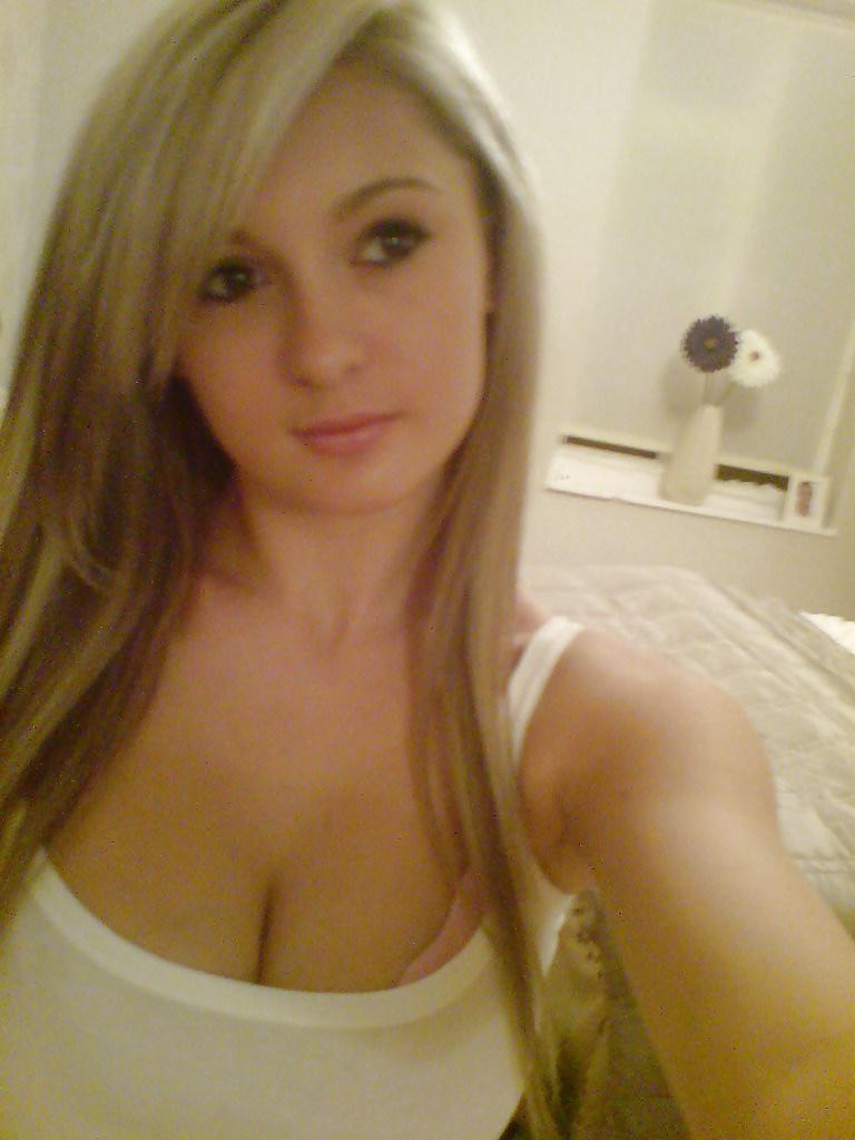 25P She knows she's a tease....