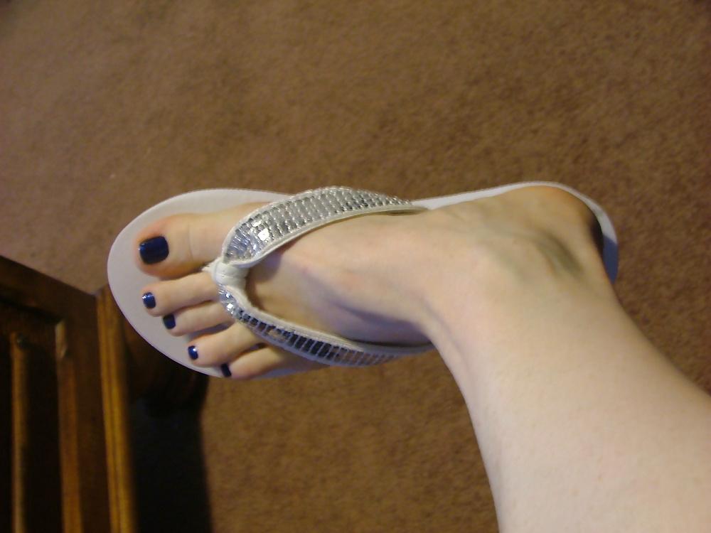 14P More redheaded wife's pretty feet! Please comment!