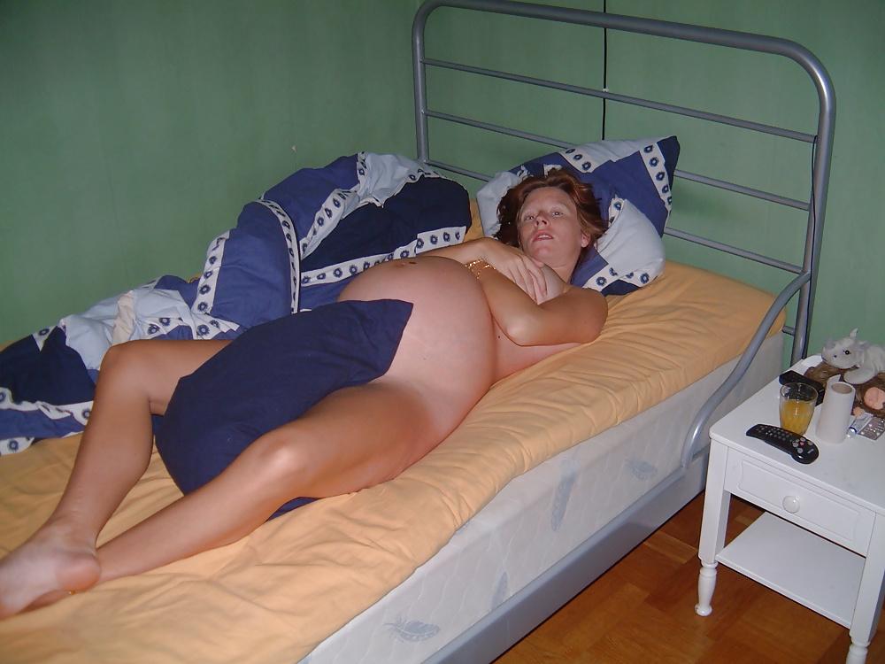 25P Pregnant girls 1 