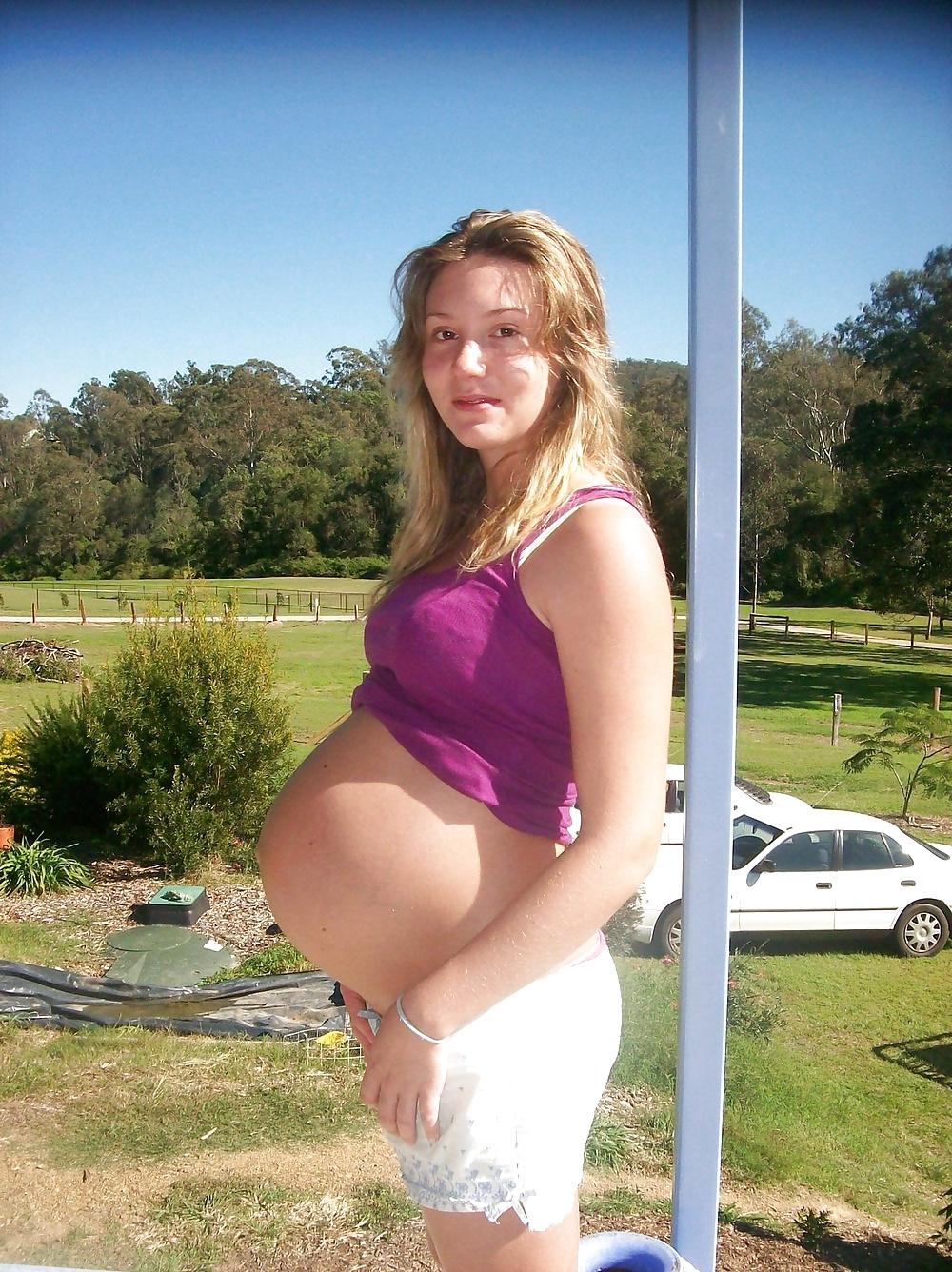 25P Pregnant girls 1 