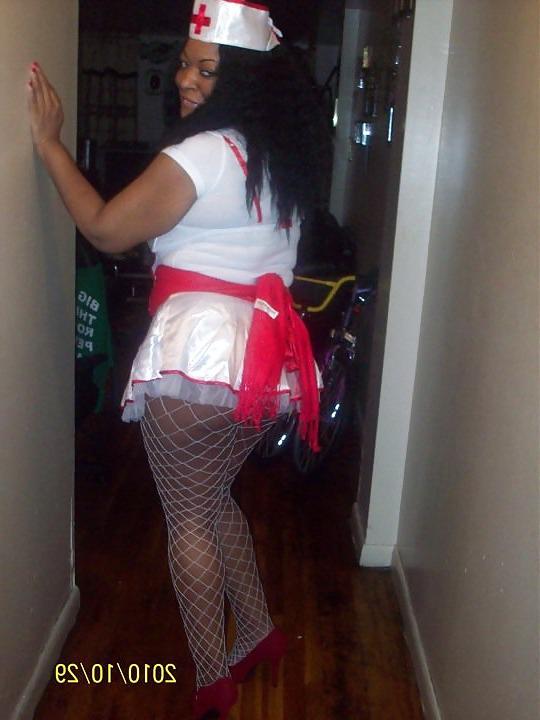 4P MY FRIEND'S MOM WHO I FUCK ON A REGULAR. HALLOWEEN (NURSE)