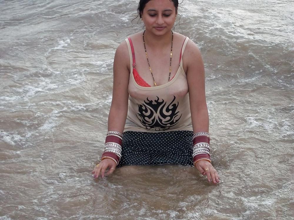 25P Wear No Bra