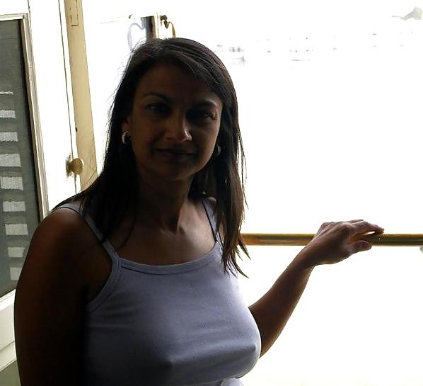 25P Wear No Bra