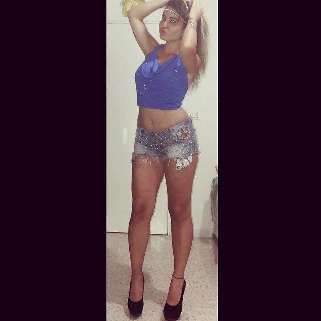 25P Arab beauty 19 - Cum on her