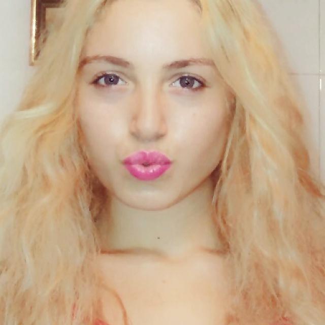 25P Arab beauty 19 - Cum on her
