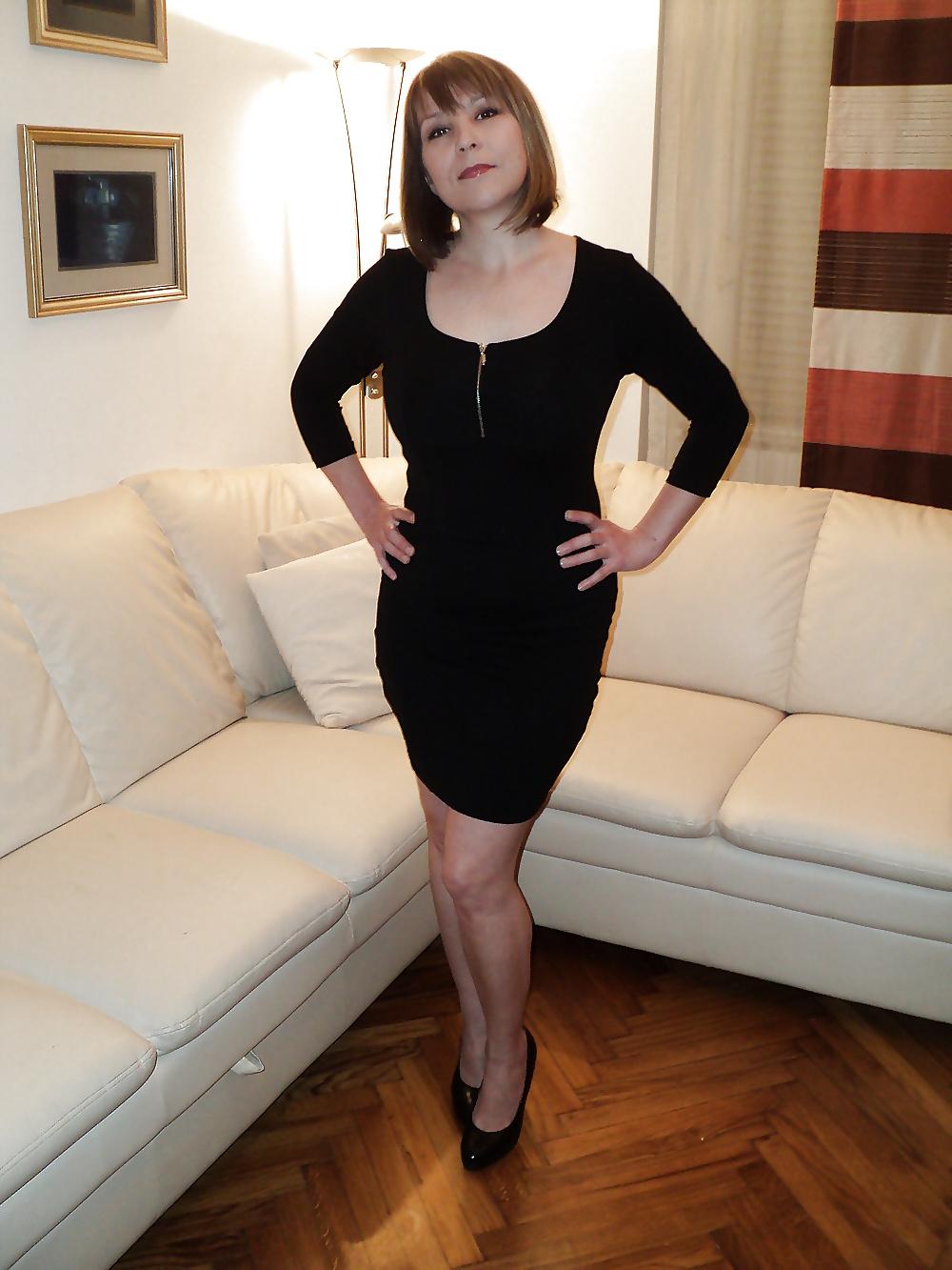 17P Sonya from UK want your cum on her
