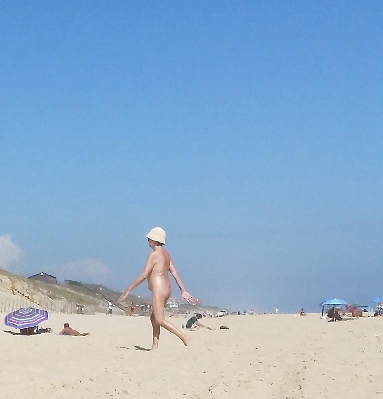 7P MILF in Jeans & Nude