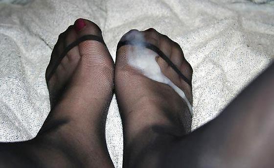 21P Cum on feet with smelly socks Vol.1