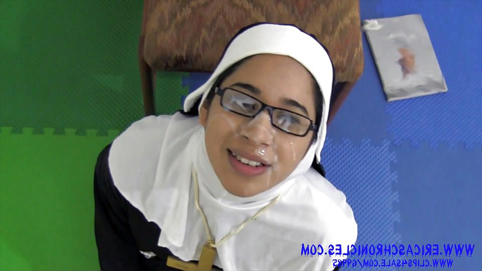 17P Cum on Face