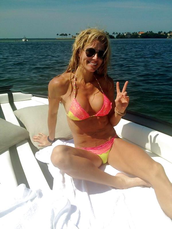 5P Torrie wilson abs to cum on