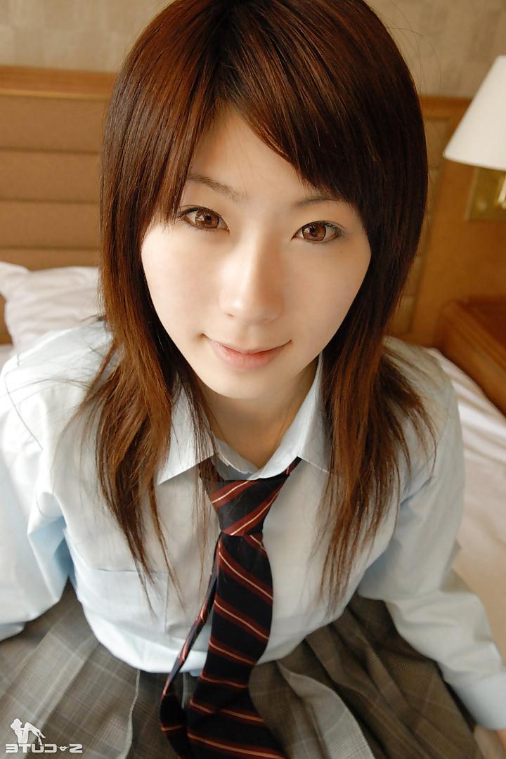 21P Japanisches Schulmädchen