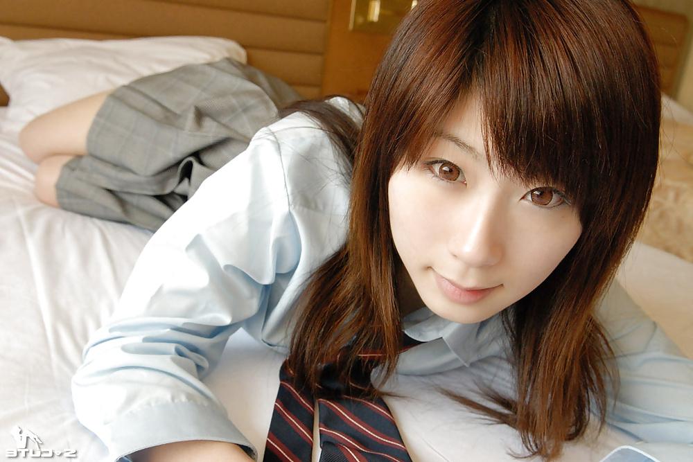 21P Japanisches Schulmädchen