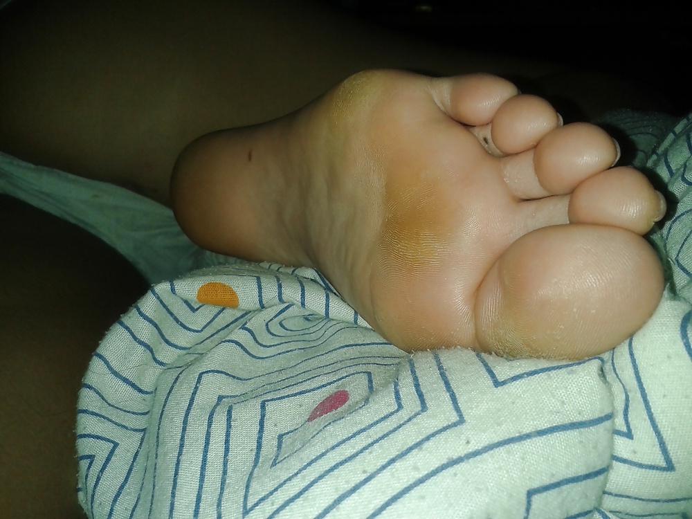 25P Cum on ex soles