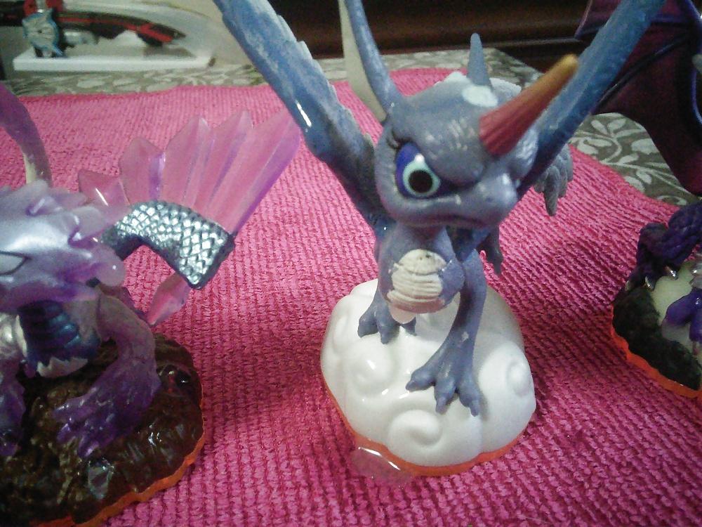 6P Cum On: Female Skylanders Dragons Reduex 