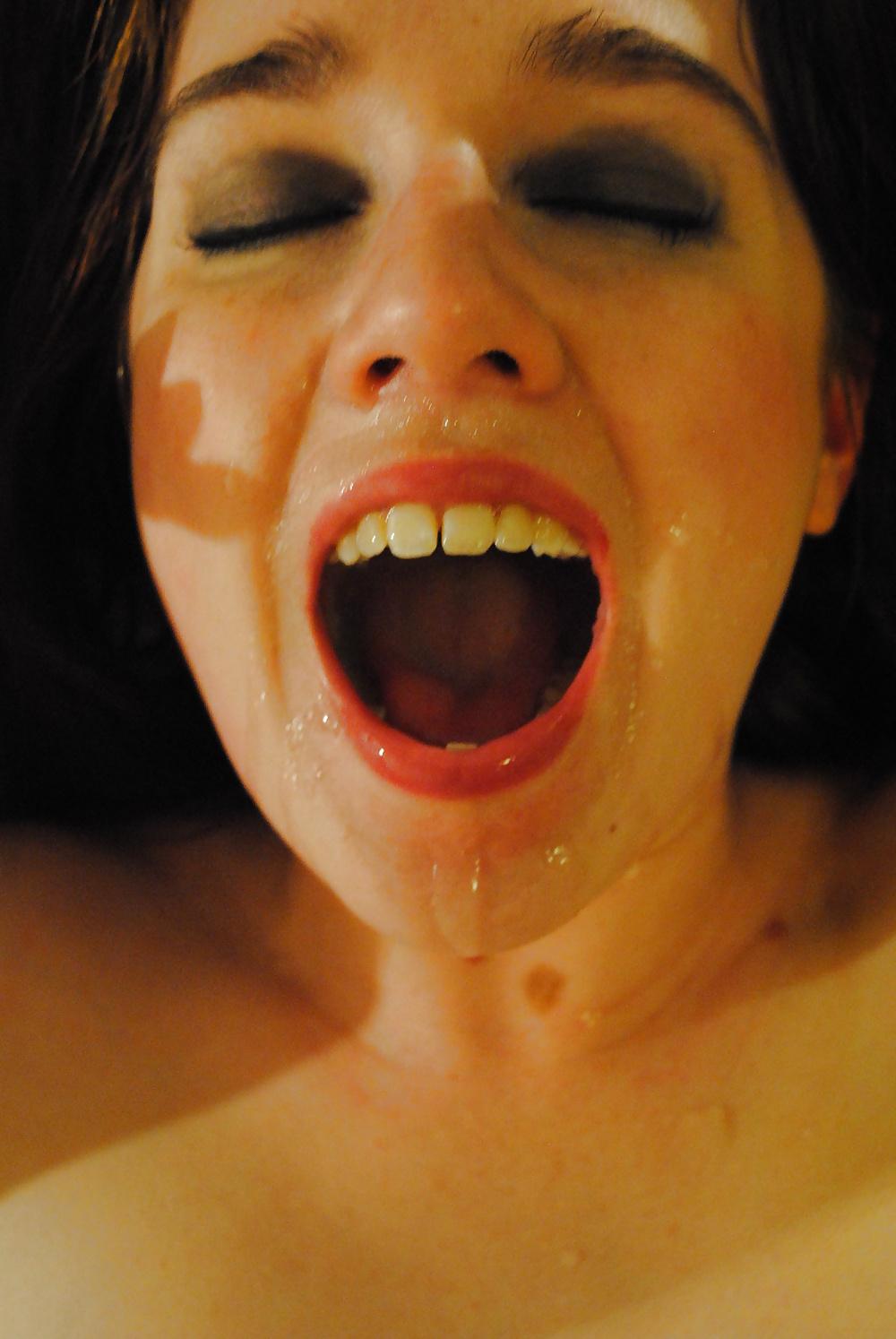 25P Glamour Facial Cumshots