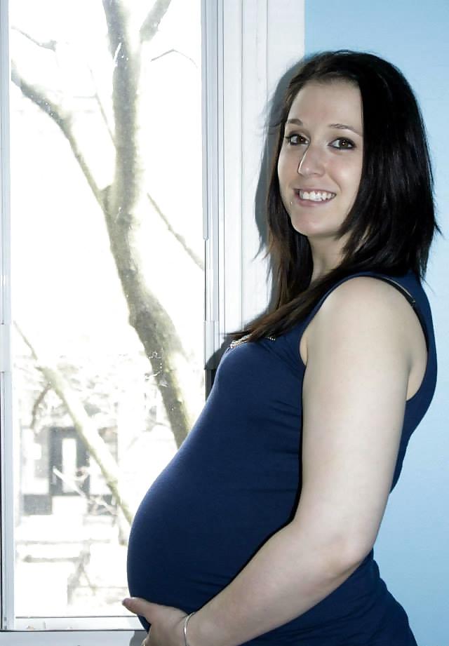 25P Emilie B enceinte - pregnant